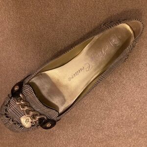Juicy Couture Gray Plaid Flats